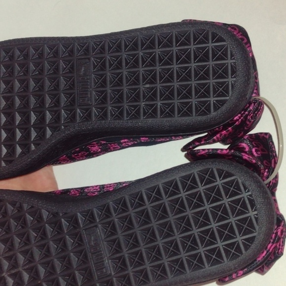 Barbie puma Collaboration shoes pink and black with a bow size 7 Barbiecore - Picture 8 of 12